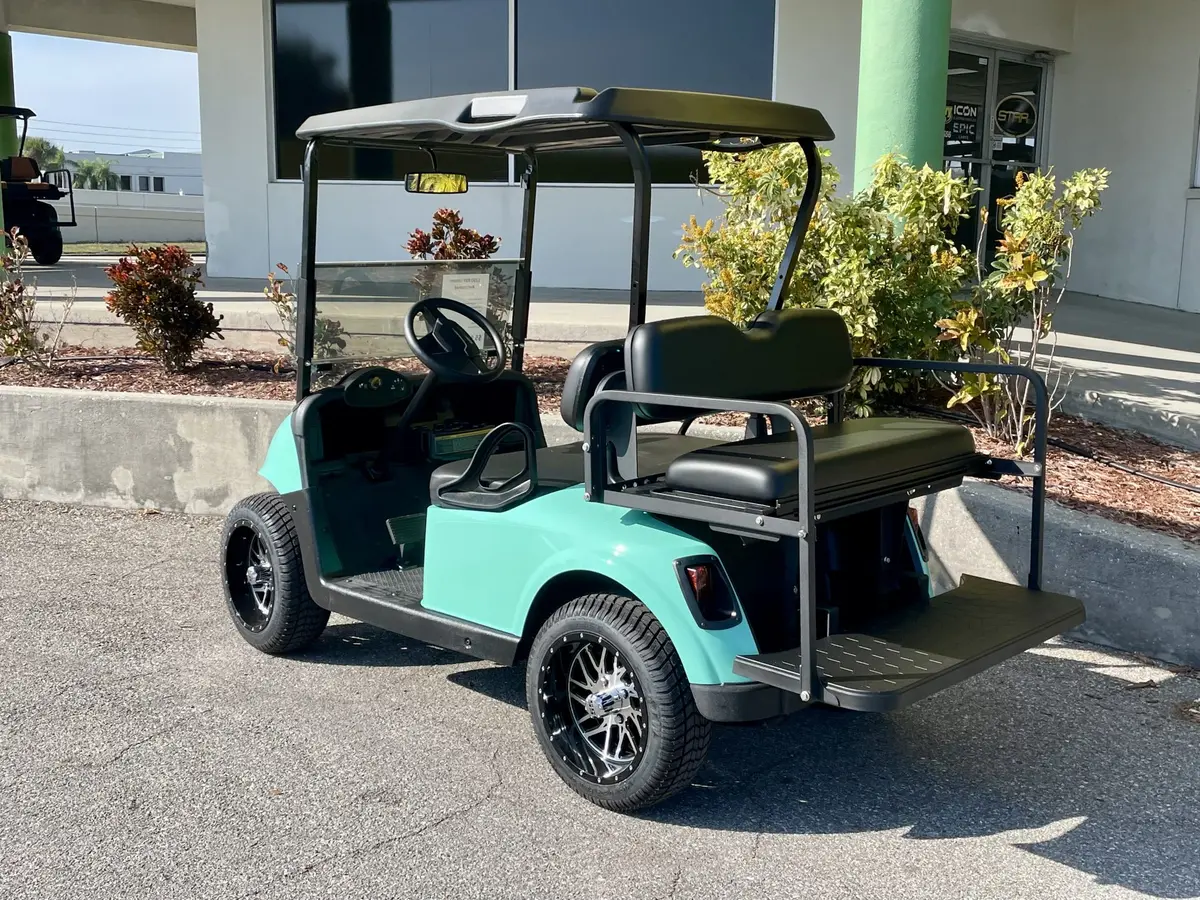 2020 E-Z-GO RXV ELiTE Lithium thumb 2