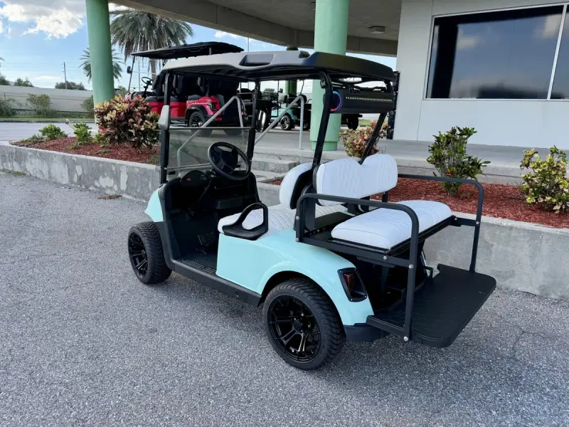 2022 E-Z-GO Freedom ELiTE Lithium thumb 2