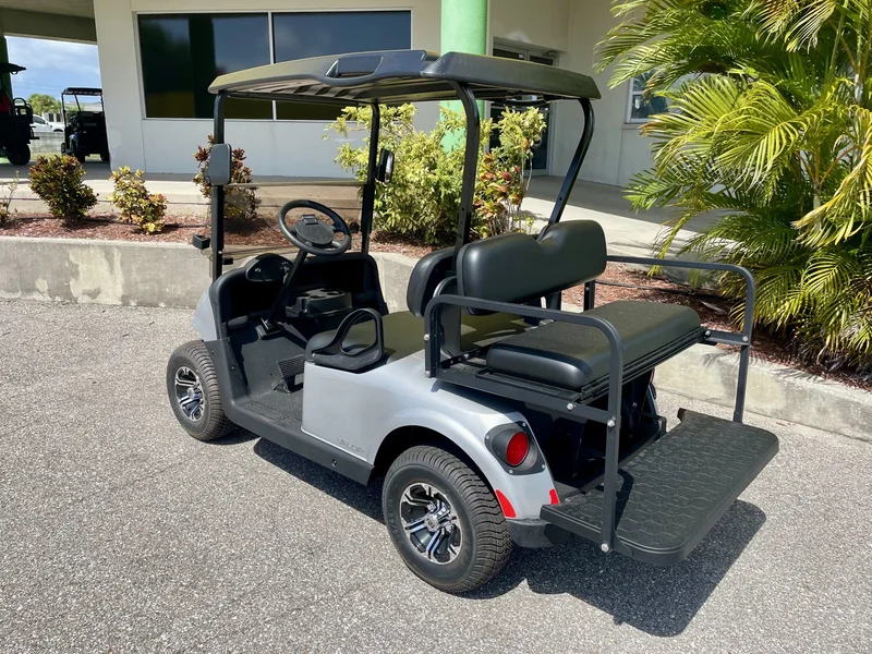 2019 E-Z-GO Freedom ELiTE Lithium thumb 2