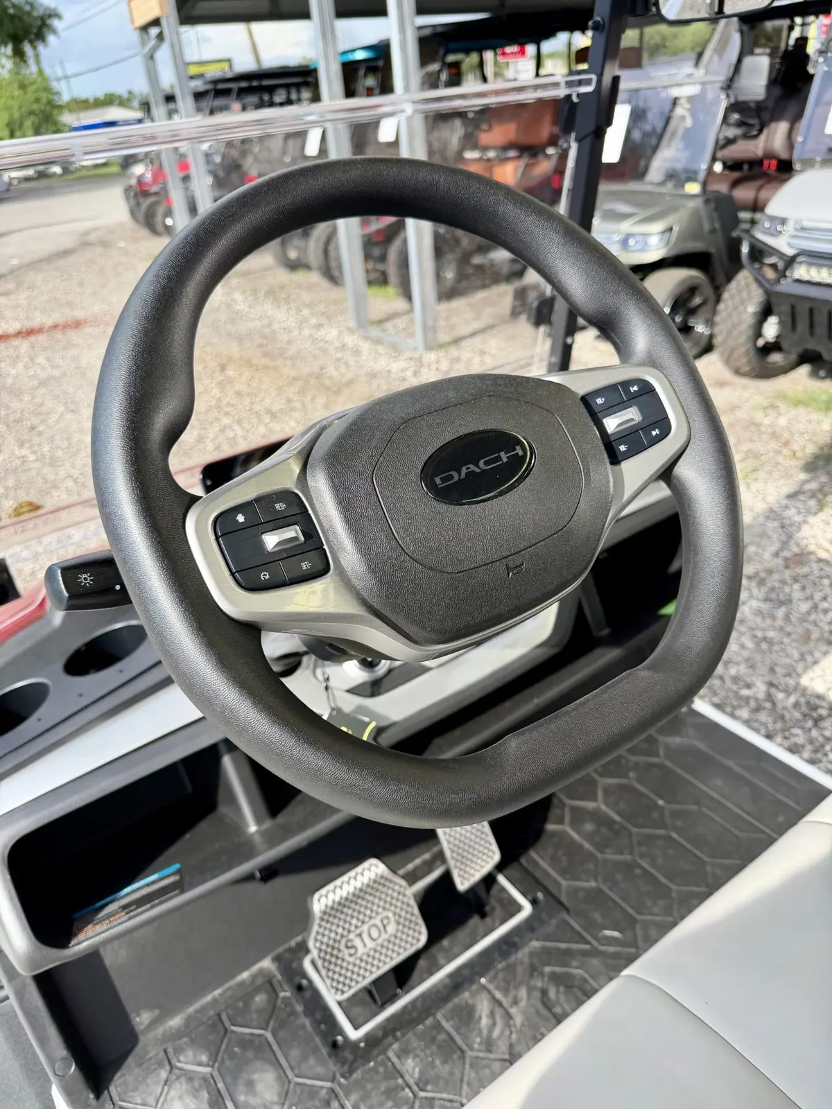 2026 DACH Apollo Elite 4+2 Chameleon Street Legal thumb 4