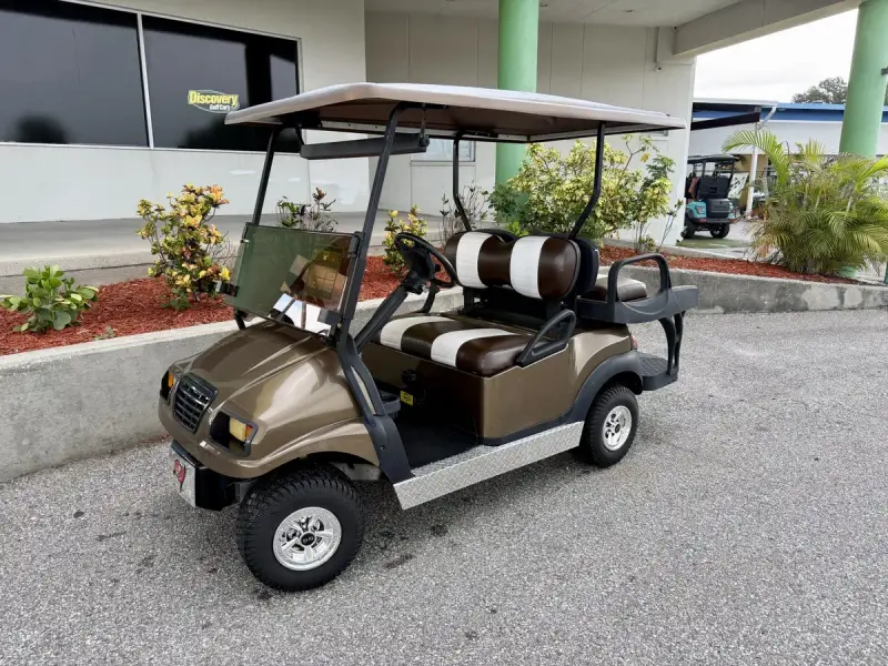 2016 Club Car Precedent Lithium photo 1