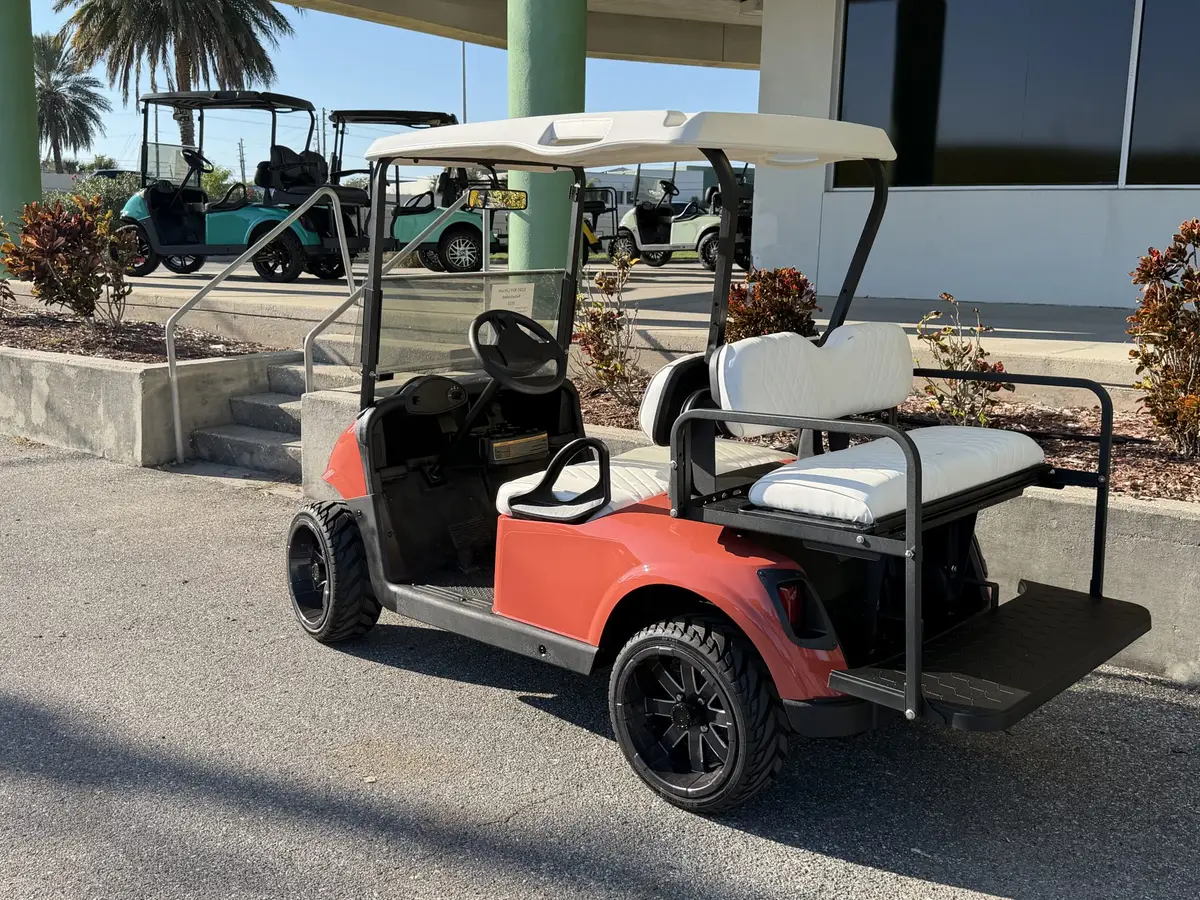 2020 E-Z-GO Freedom ELiTE Lithium thumb 2
