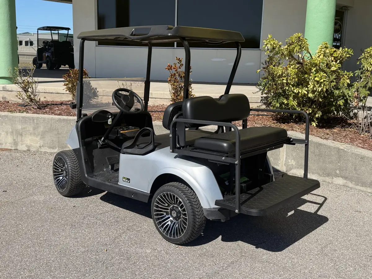 2020 E-Z-GO Freedom ELiTE Lithium thumb 2