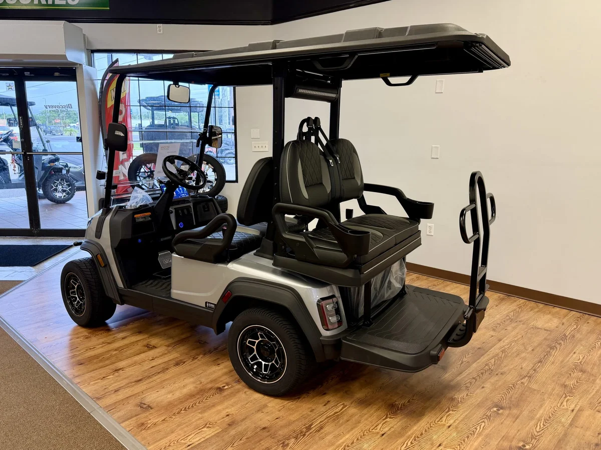 2026 ICON i40X Lithium Street Legal thumb 3