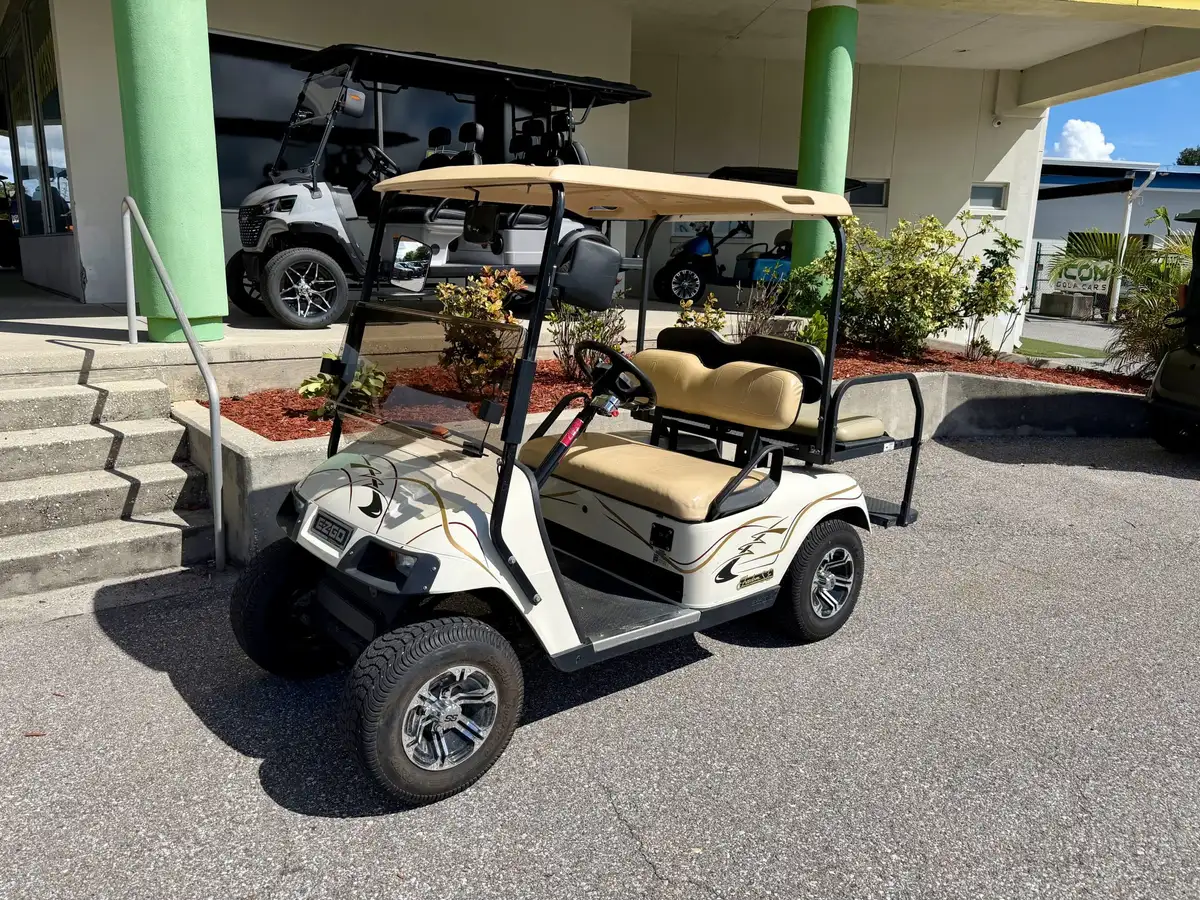 2007 E-Z-GO TXT ELiTE Lithium photo 1