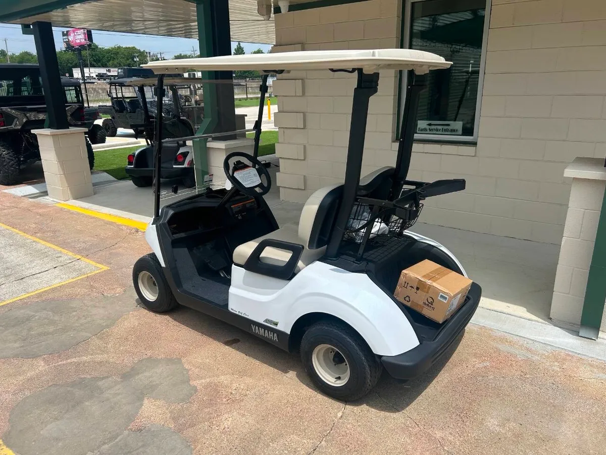 2025 Yamaha Drive2 FLA thumb 4