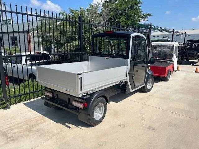 2024 Club Car Urban EPS LSV 9.2 kWh thumb 4