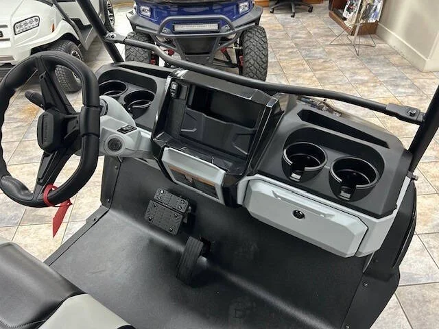 2025 Kawasaki NAV 4e LE Lithium Electric PTV 4 Passenger thumb 3