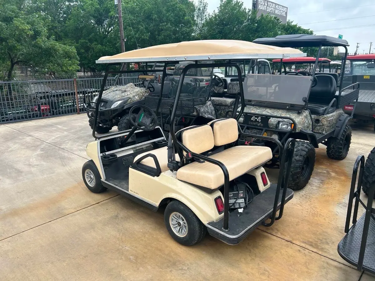 2003 Club Car 4 Passenger Electric FLA thumb 2