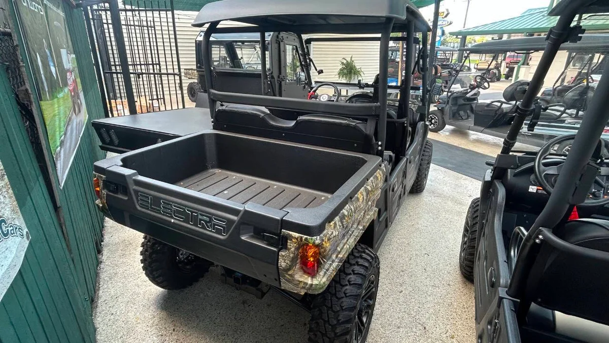 2026 HuntVe Electric Crew 4x4 Lithium EPS 15.3 kW Electric thumb 3