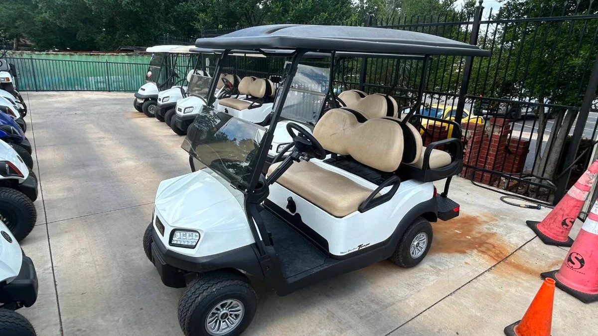 2026 Club Car 4 Passenger EFI Gas Tempo thumb 1