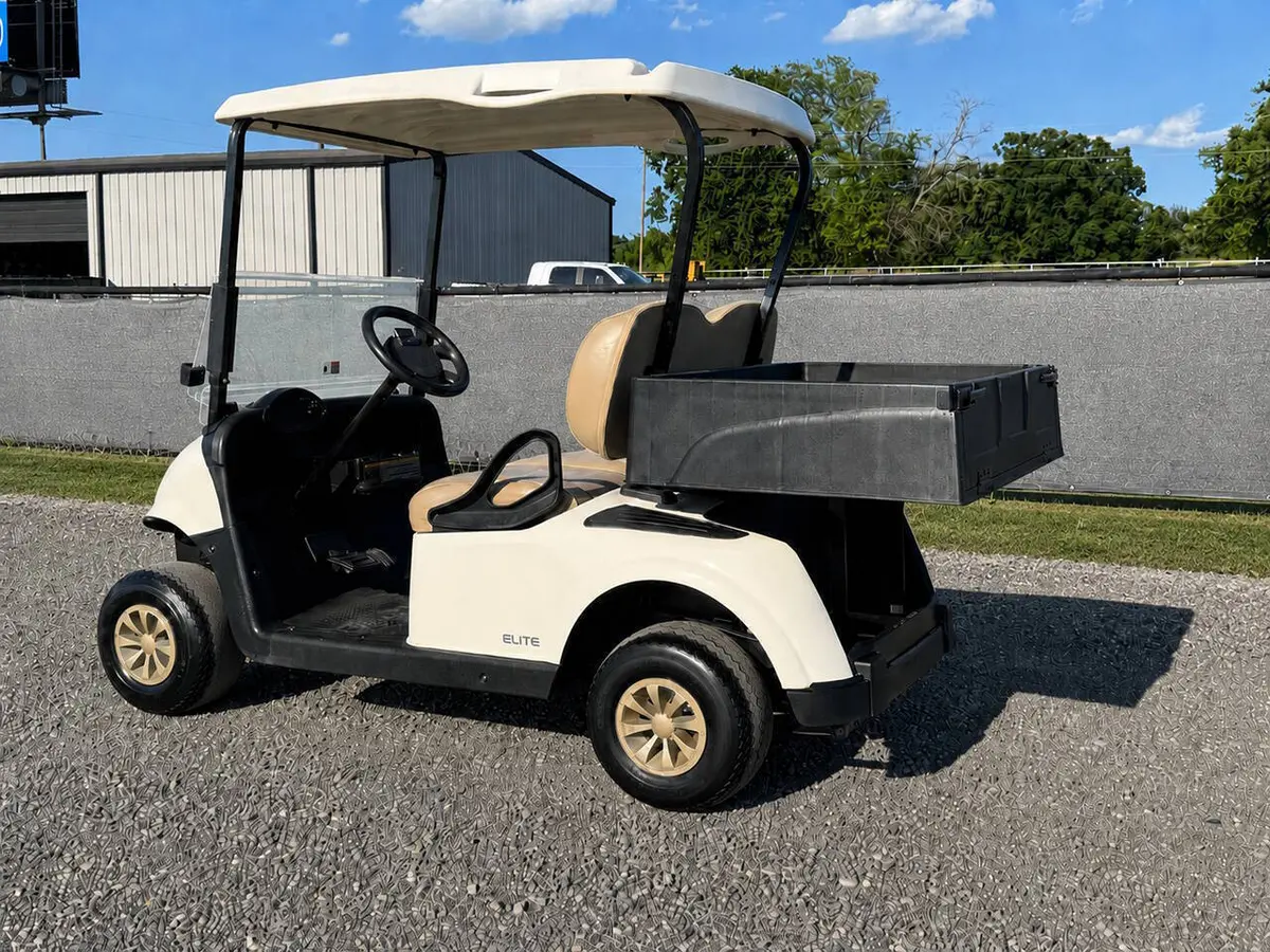 2023 E-Z-GO RXV ELiTE Lithium thumb 3