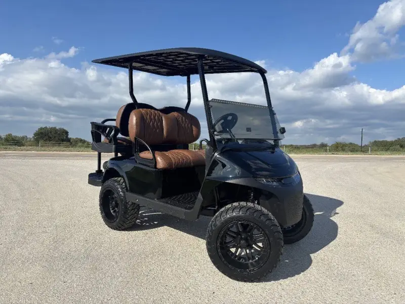 2024 E-Z-GO RXV ELiTE Lithium thumb 4