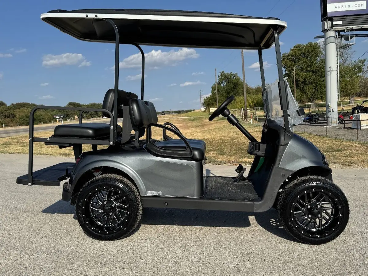 2021 E-Z-GO RXV ELiTE Lithium thumb 4