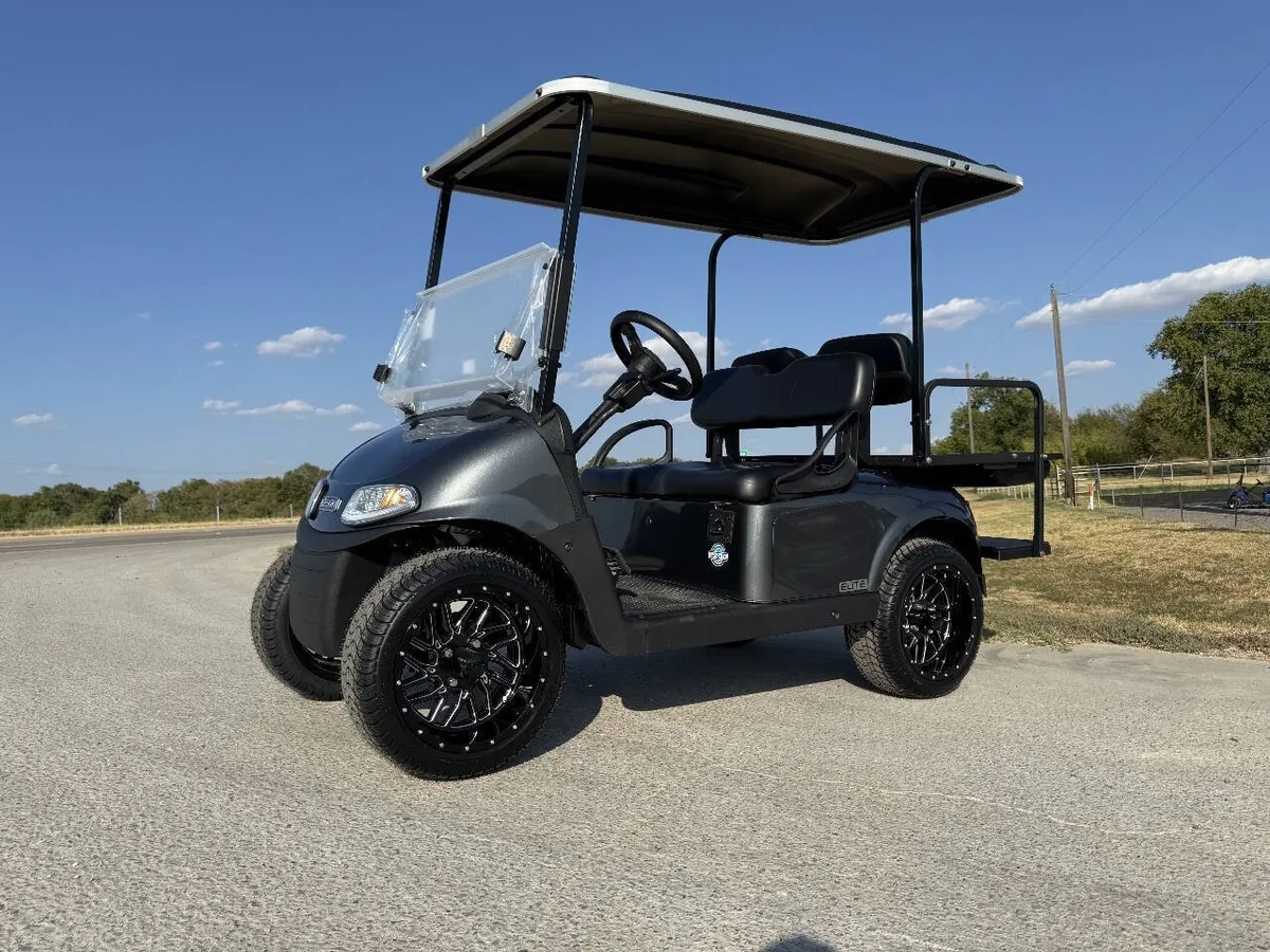 2021 E-Z-GO RXV ELiTE Lithium thumb 3