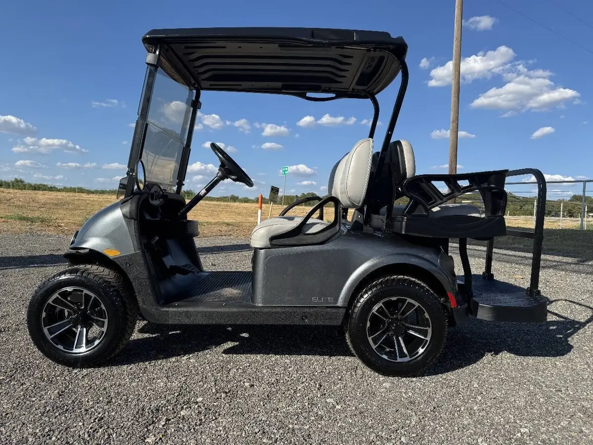 2023 E-Z-GO Freedom ELiTE Lithium thumb 4