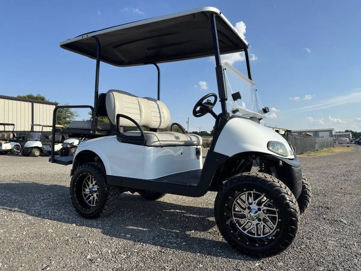 2022 E-Z-GO Freedom ELiTE Lithium thumb 4