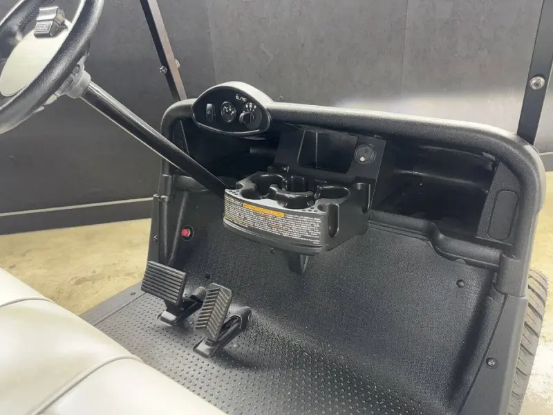 2022 E-Z-GO Freedom ELiTE Lithium thumb 4