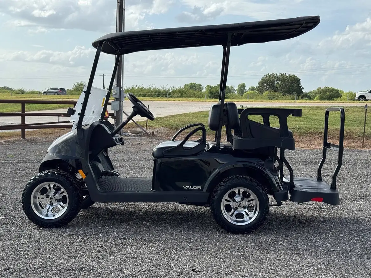 2027 E-Z-GO RXV VALOR 4 S+ Kawasaki EFI GA RXV VALOR 4 S+ Kawasaki EFI GAS thumb 4
