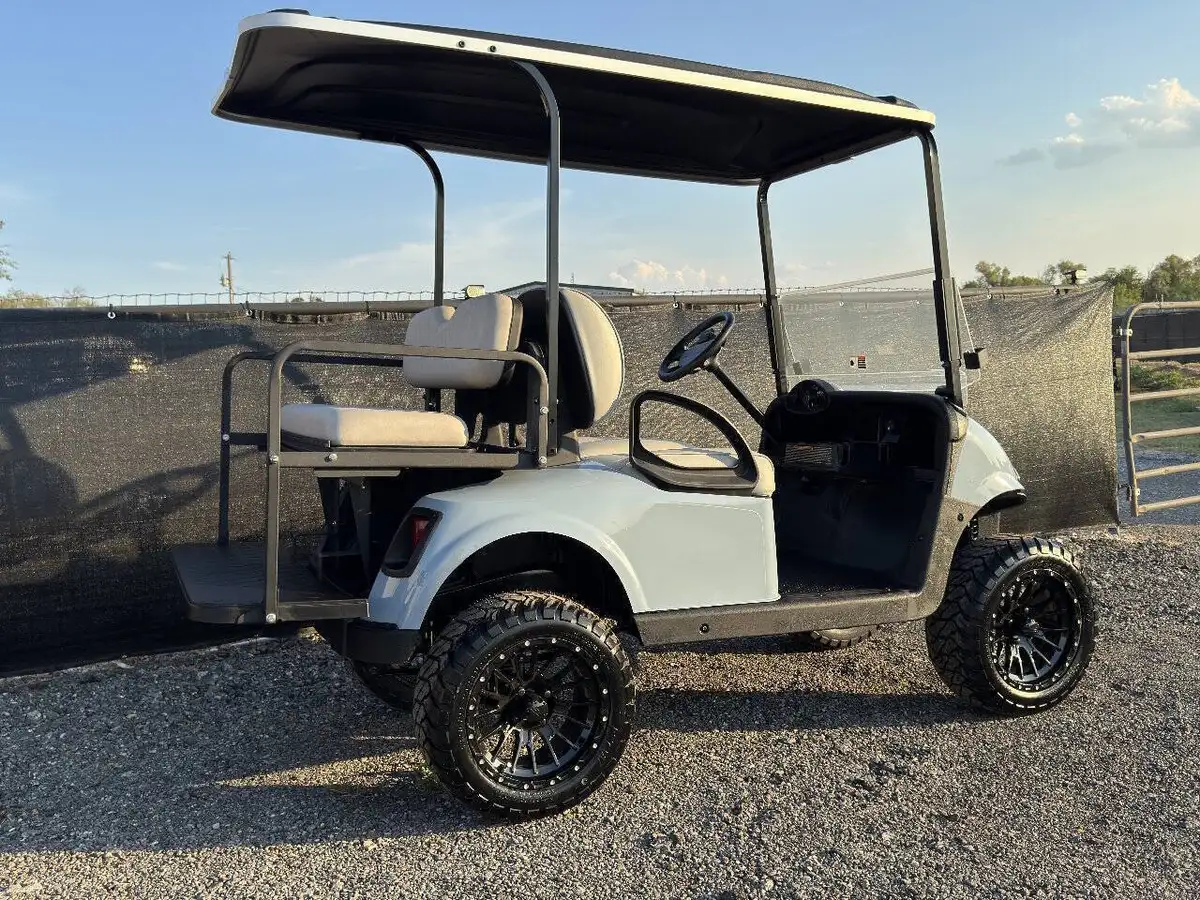 2022 E-Z-GO Freedom ELiTE Lithium thumb 4