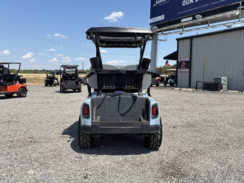 2020 E-Z-GO RXV ELiTE Lithium thumb 3