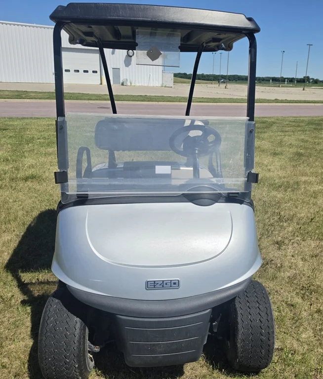 2021 E-Z-GO RXV thumb 2