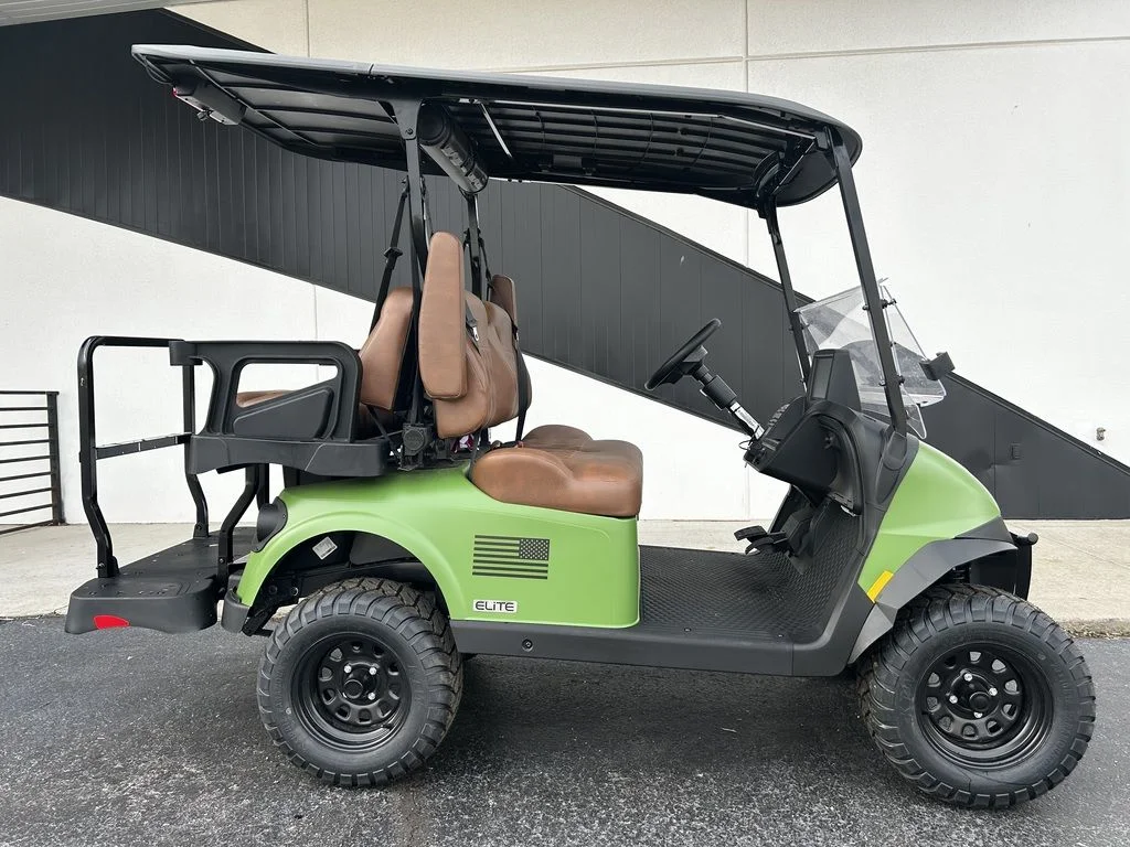 2026 E-Z-GO RXV ELiTE Lithium thumb 2