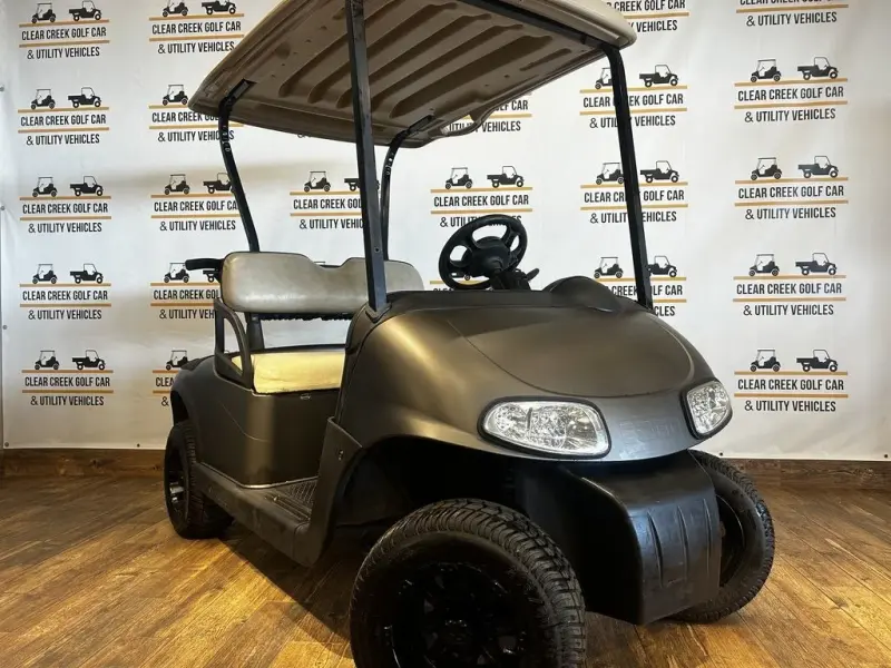 2009 E-Z-GO RXV photo 1