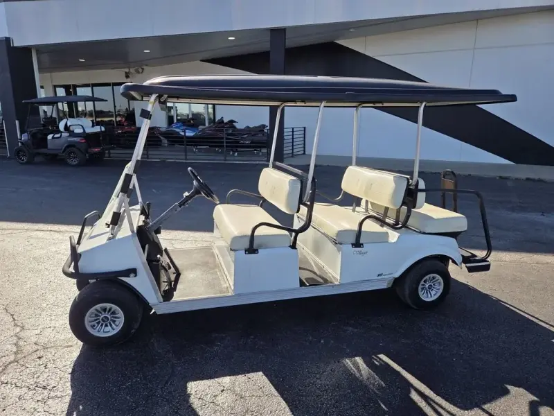 2018 Club Car Villager thumb 2