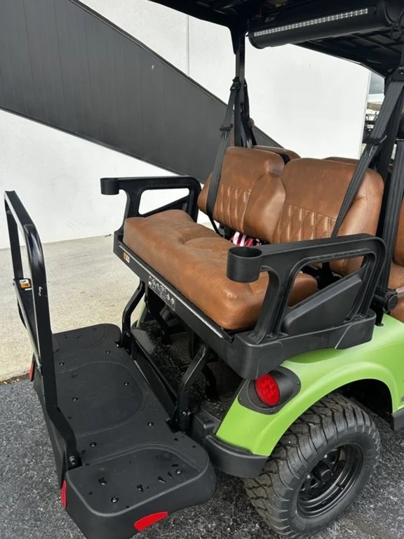 2026 E-Z-GO RXV ELiTE Lithium thumb 4