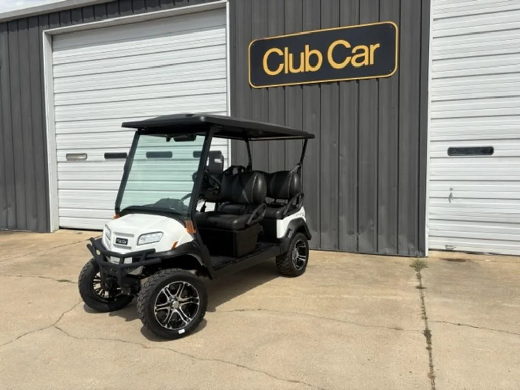 2027 Club Car Onward thumb 3