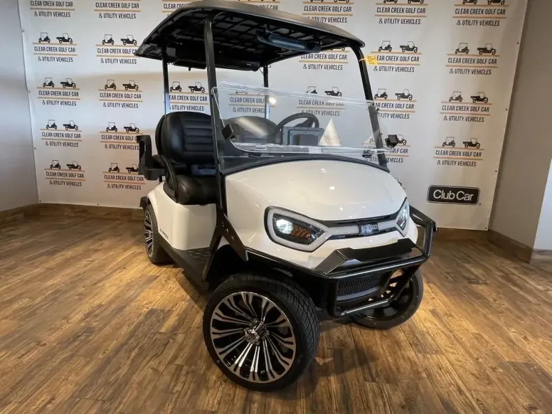 2027 E-Z-GO Express thumb 1