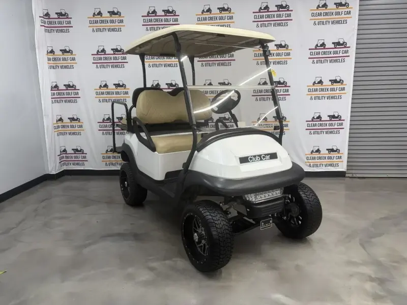 2017 Club Car Precedent photo 1
