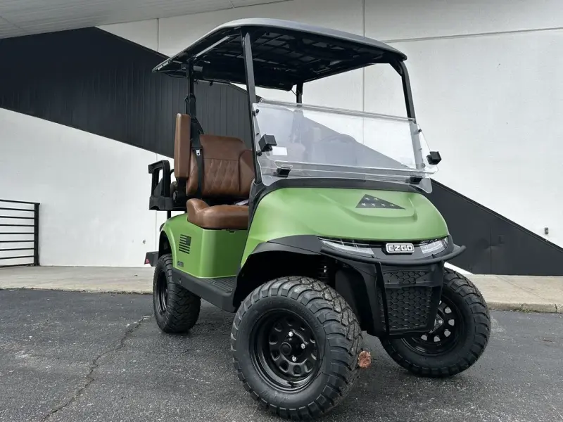 2026 E-Z-GO RXV ELiTE Lithium photo 1