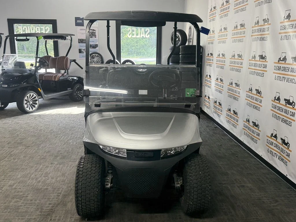 2026 E-Z-GO Freedom EX1 Gas thumb 3