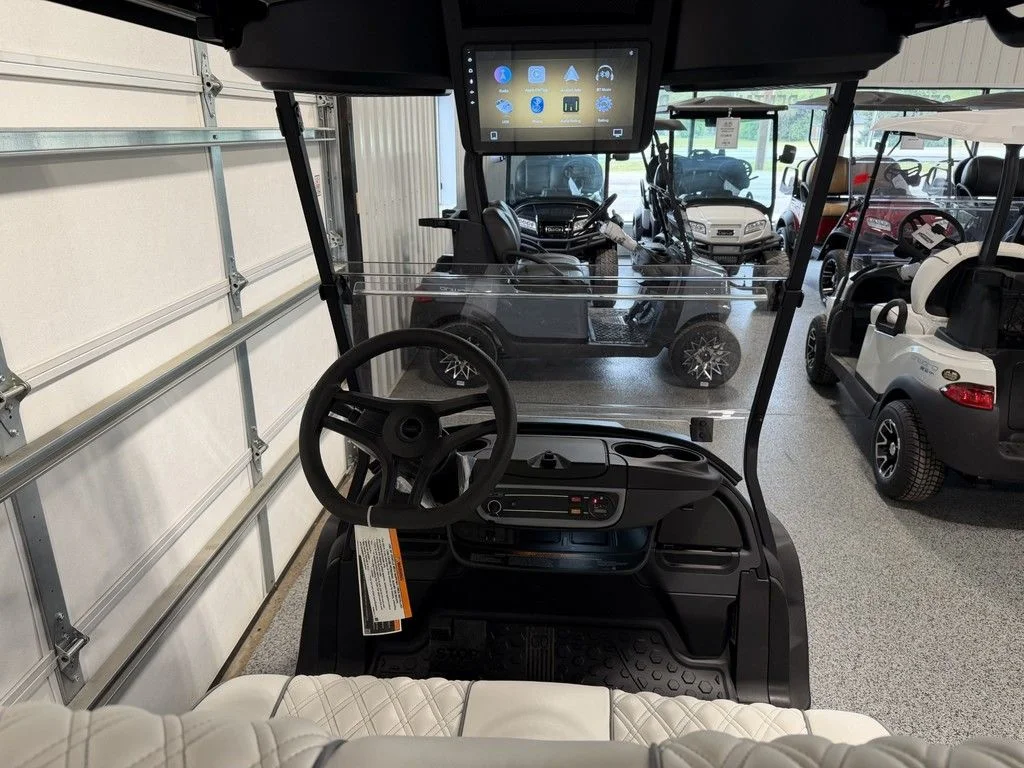 2027 Club Car Onward thumb 4
