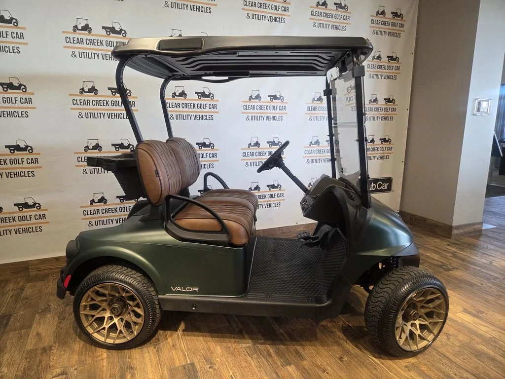 2025 E-Z-GO RXV 2 Valor S + 48V Matte Green thumb 3