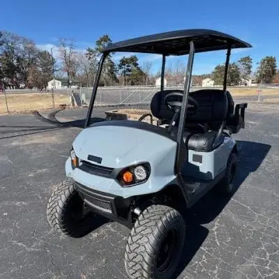 2026 E-Z-GO Express thumb 2