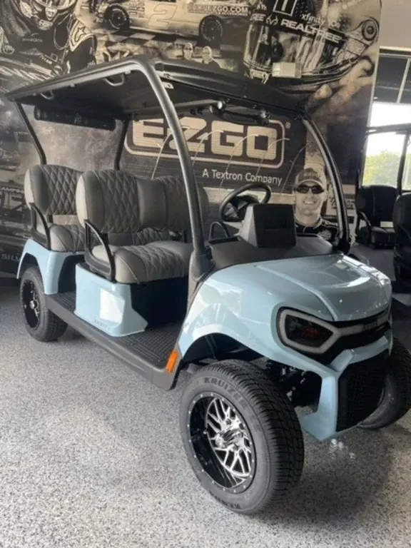 2027 E-Z-GO Liberty photo 1