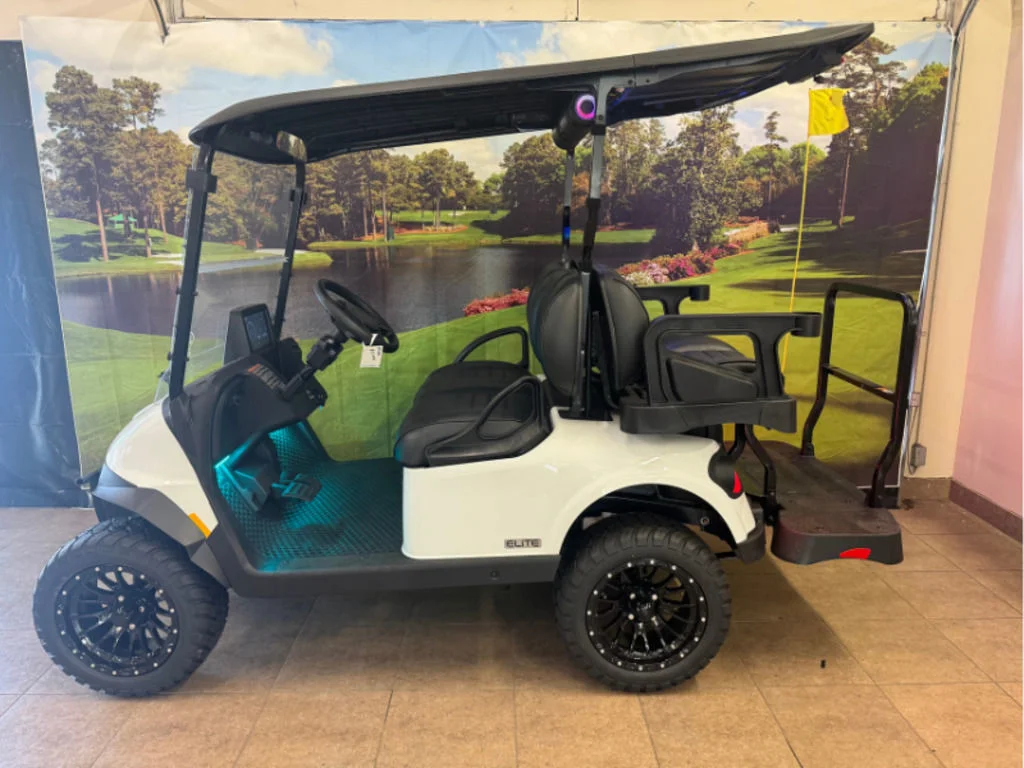 2026 E-Z-GO RXV ELiTE Lithium thumb 3
