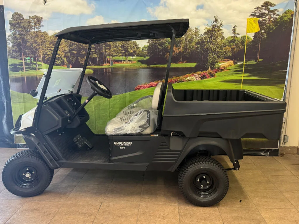 2027 Cushman Hauler 1200X thumb 3