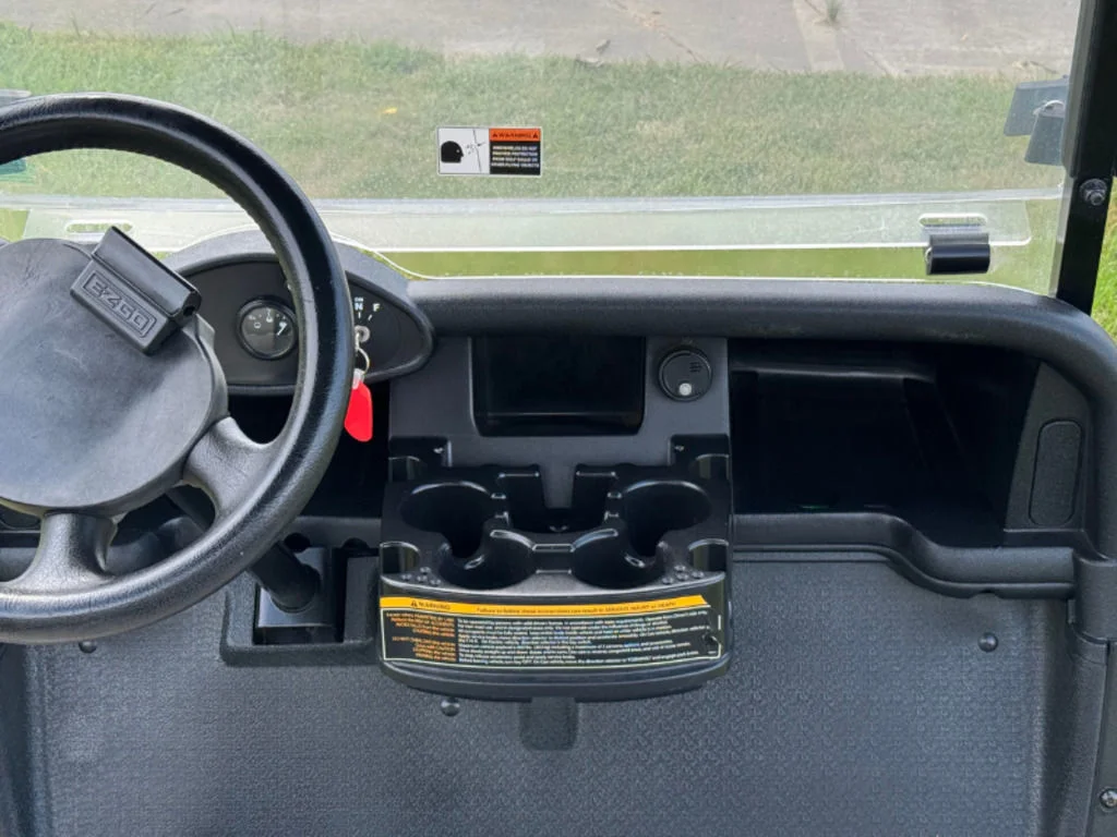 2020 E-Z-GO RXV ELiTE Lithium thumb 4