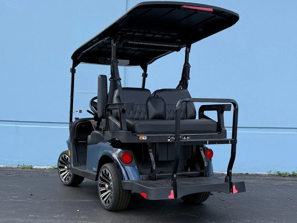 2026 E-Z-GO RXV ELiTE Lithium thumb 3