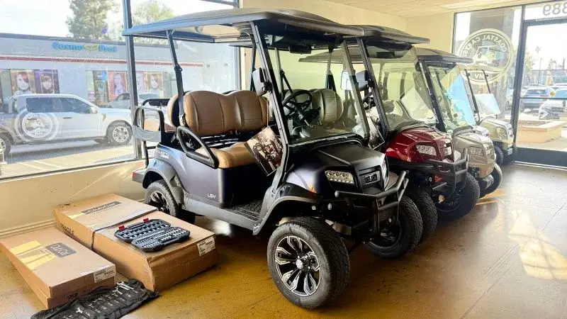 2027 Club Car Onward 4 Lsv Lft photo 1
