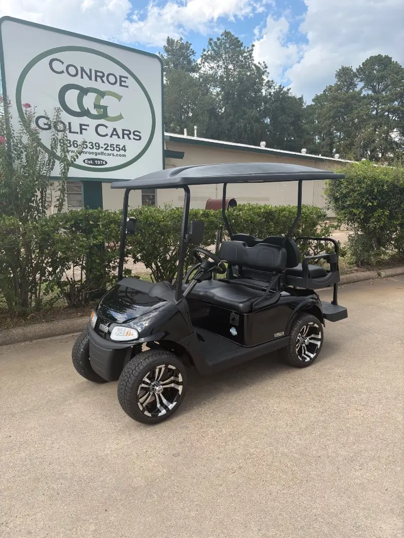 2021 E-Z-GO RXV ELiTE Lithium photo 1