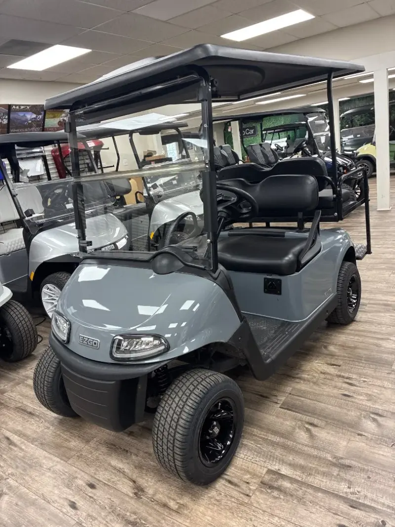 2023 E-Z-GO RXV ELiTE Lithium photo 1