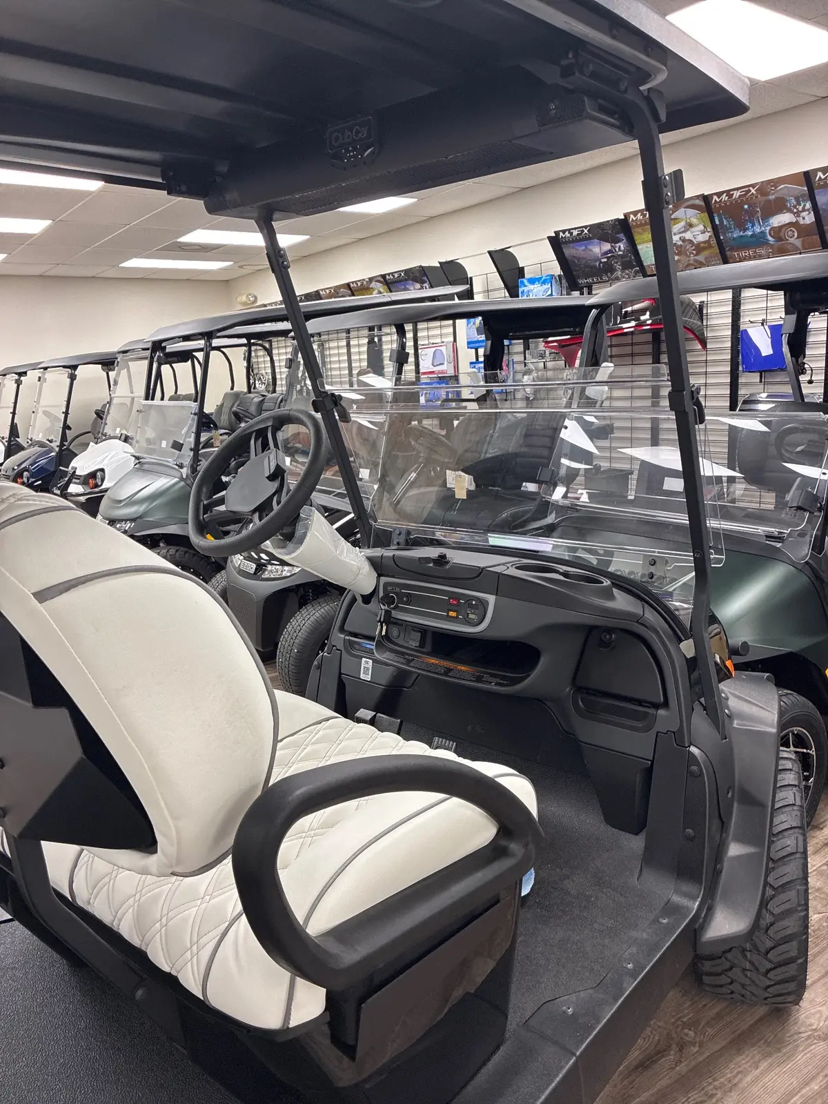2027 Club Car Onward 4 Passenger thumb 4