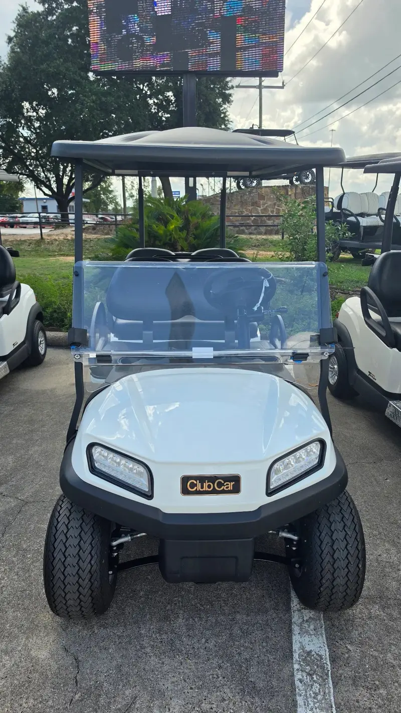 2027 Club Car Tempo photo 1