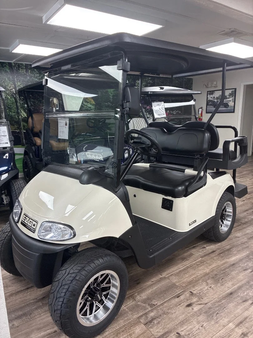 2023 E-Z-GO RXV ELiTE Lithium thumb 1