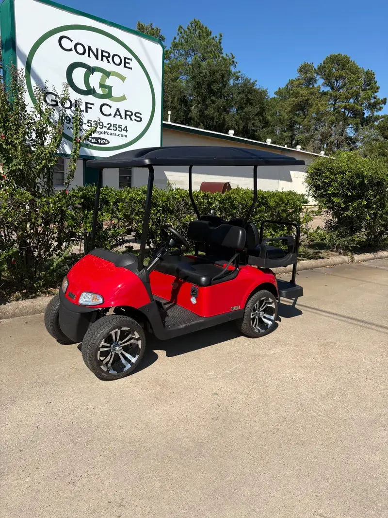 2021 E-Z-GO RXV ELiTE Lithium photo 1